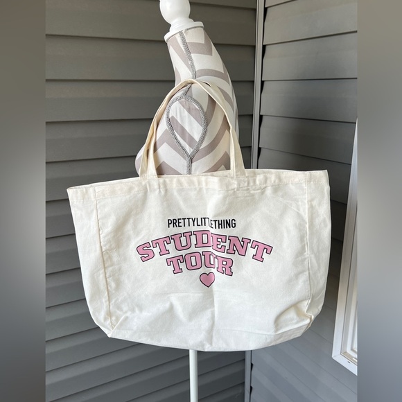 PrettyLittleThing “Student Tour”Cotton Cream Tote Bag One Size - Picture 2 of 5
